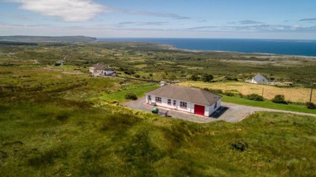 Atlantic Rose Cottage Doolin Exterior photo